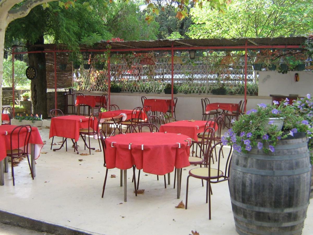 Auberge Des Garrigues Нім Екстер'єр фото