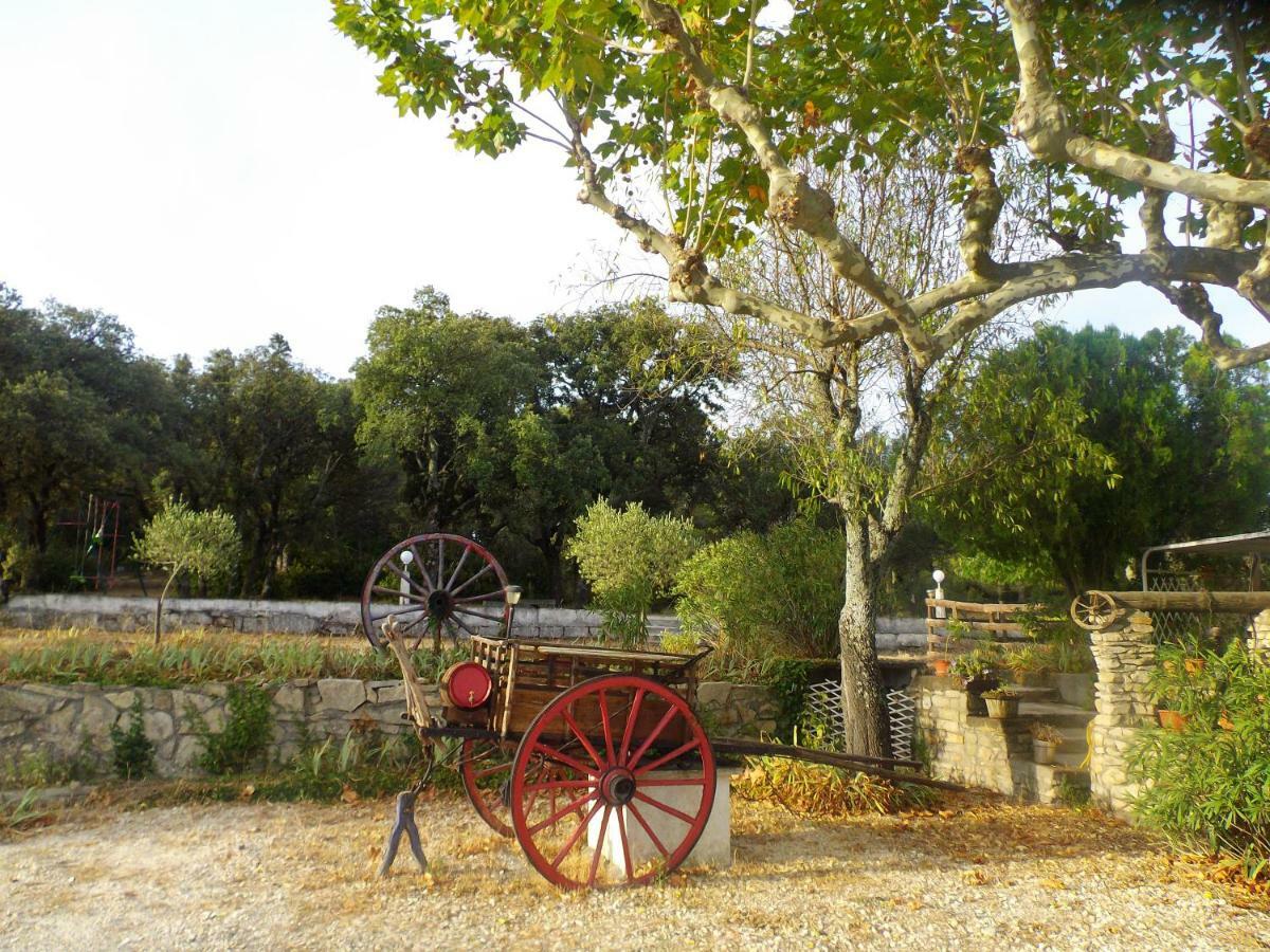 Auberge Des Garrigues Нім Екстер'єр фото