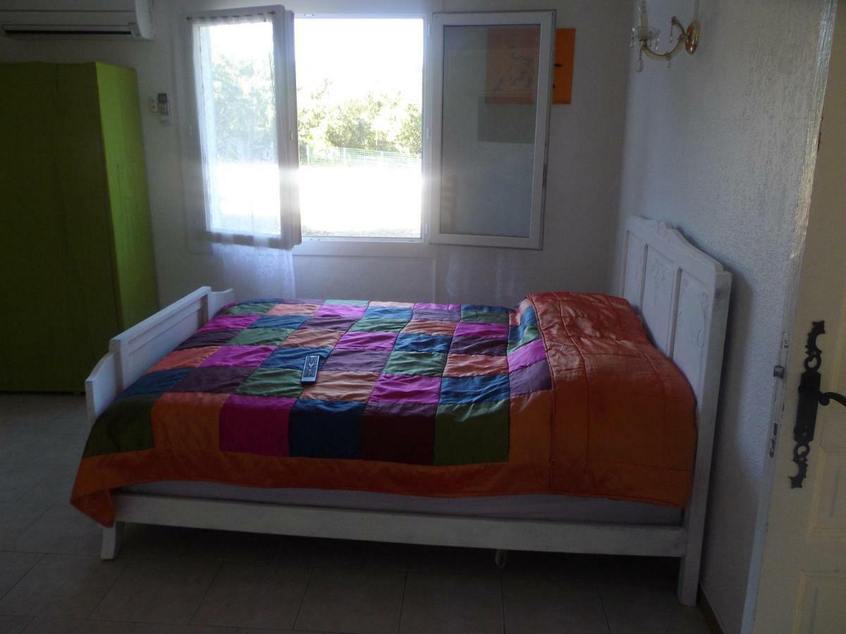 Auberge Des Garrigues Нім Екстер'єр фото