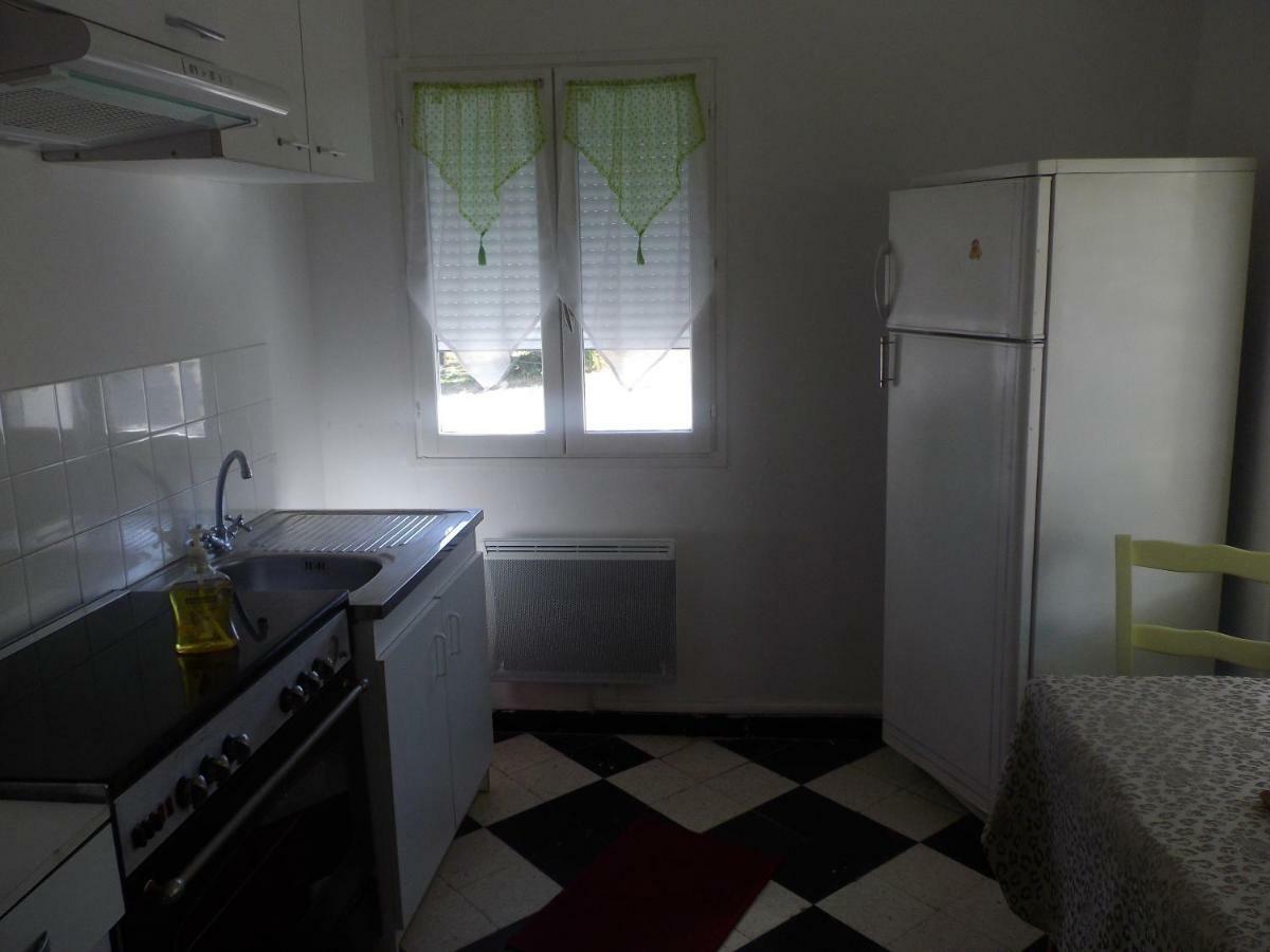 Auberge Des Garrigues Нім Екстер'єр фото