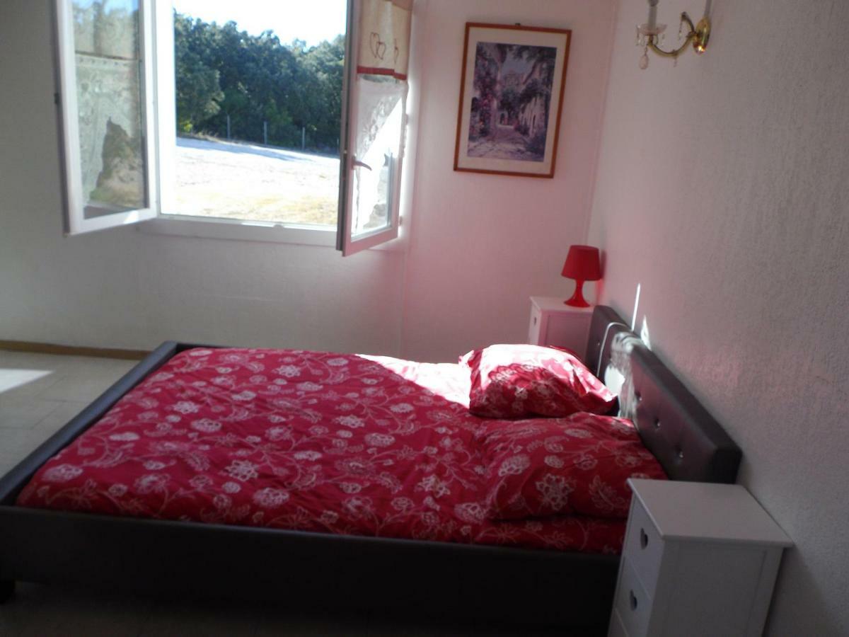 Auberge Des Garrigues Нім Екстер'єр фото